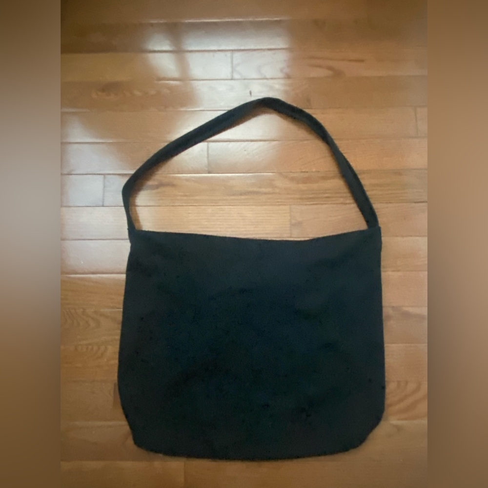 THRIFTED BLACK TOTE BAG
